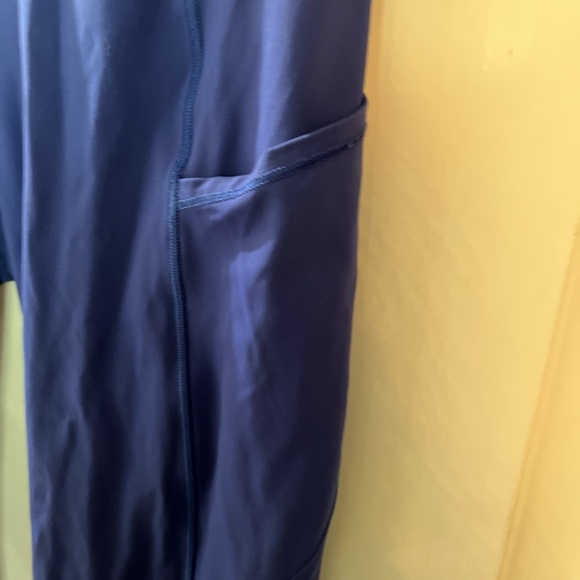 Authentic Lululemon leggings Align high-rise, pant 25” size 4 - Picture 5 of 8